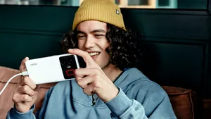 Realme anunţă lansarea globală a modelului realme GT3