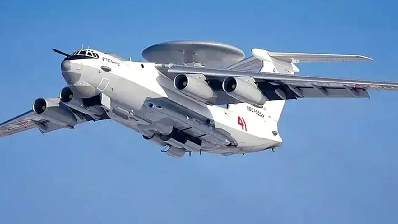 O dublă lovitură de senzaţie dată de Kiev: un avion rusesc A-50 a fost prăbuşit, un al doilea, un Il-22M, este avariat / Zalujnîi: i-am distrus!