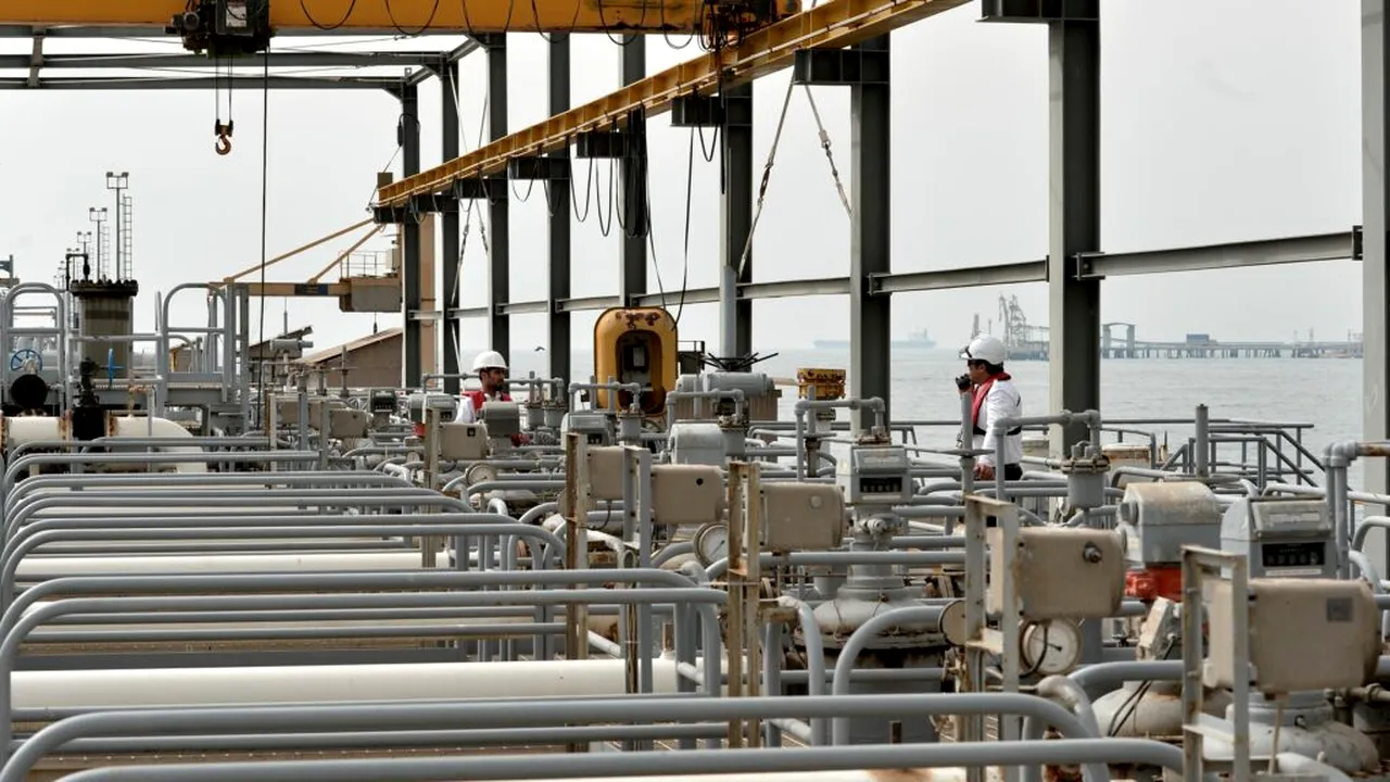 FT: Franța și Italia poartă discuții cu Iranul pentru trecerea navelor prin Strâmtoarea Ormuz