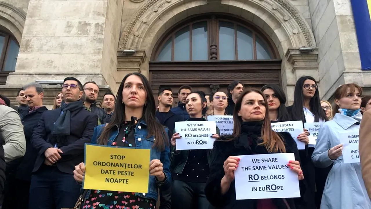 Dozens of Magistrates Stage New Protest Against Judicial Decree 