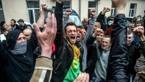 SITUAŢIA DIN UCRAINA: Mii de susţinători ai Ucrainei unite au manifestat pe străzile din Odesa