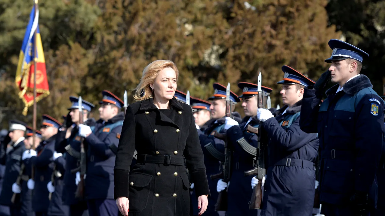 Carmen Dan: I-am rugat pe jandarmi să se retragă de la PSD ca să nu pară că ne pregătim de asediu