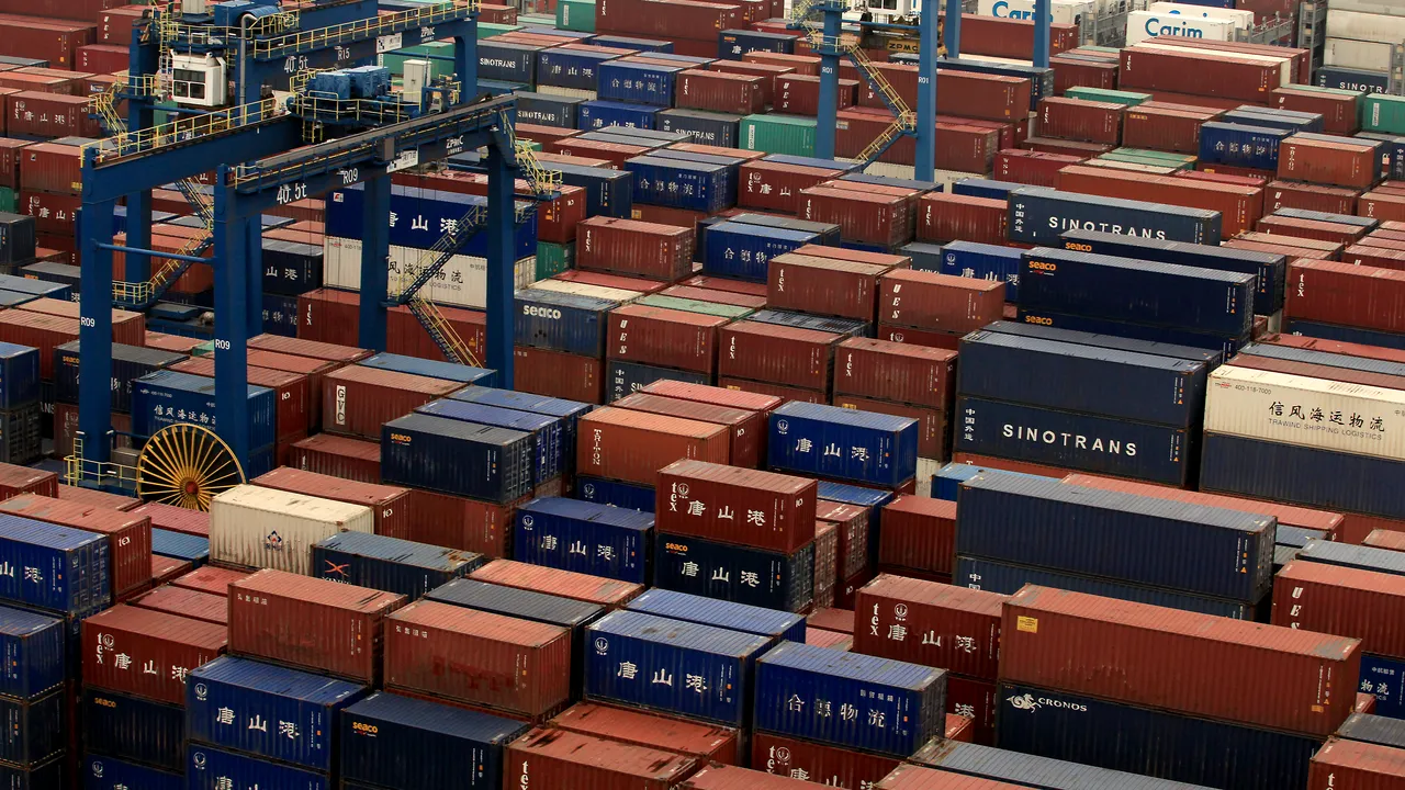 Economia Chinei a crescut cu 5,2% în 2023, în timp ce populaţia a scăzut cu două milioane de locuitori