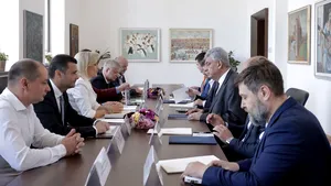 Primarul Firea, la Guvern pentru a cumpăra ELCEN:  Premierul şi-a manifestat interesul să se ia hotărârea. Ce a spus Tudose despre Metrou şi centura Capitalei