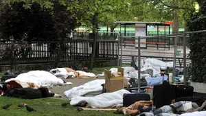 Un grup de 30 de romi români s-a instalat într-o zonă exclusivistă din Londra: 