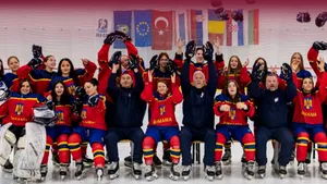 România învinge Croația la Campionatul Mondial feminin de hochei pe gheață și promovează în Divizia II/Grupa B