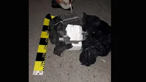 Colet suspect, descoperit în spatele unui bloc din Tulcea. Poliţiştii au evacuat 12 locuinţe - FOTO