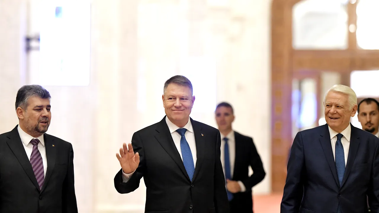 Deputat USR, către Meleşcanu: E absurd să conduceţi şedinţa, un comunist cu ştate vechi. Săftoiu: În '89 făceau parte din Securitate. Azi vorbesc relaxaţi în Parlamentului