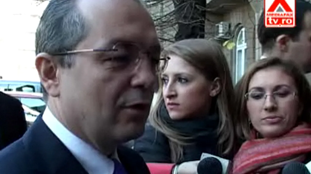 Boc: Discuţiile continuă, nu se opresc niciodată negocierile în politică