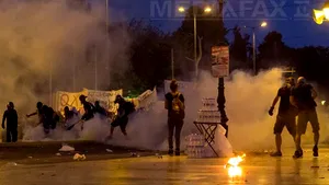 Unii dintre străinii arestaţi în timpul protestelor violente din Grecia au spus că au fost plătiţi