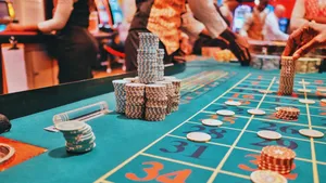 Parisul se pregăteşte să devină noul Las Vegas european