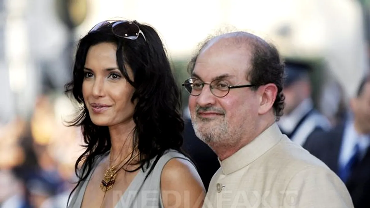 Fosta soţie a lui Salman Rushdie a pozat în lenjerie intimă. Cum arată la 42 de ani cea care este prezentatoare TV, fotomodel, actriţă şi scriitoare - FOTO