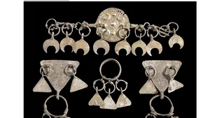 Alba: O monedă de aur şi 25 de podoabe dacice din argint, recuperate de la case de licitaţii germane - FOTO