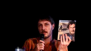 Fotoreporterul Mihai Barbu a lansat cartea de călătorie 