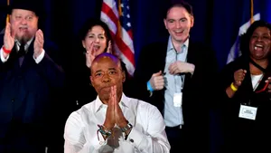 Eric Adams, noul primar al New York-ului, s-a născut şi a crescut în sărăcie
