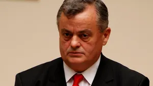 Băsescu i-a înaintat în grad pe Onţanu, Anghel Iordănescu şi Gabriel Oprea