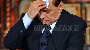 Berlusconi se simte bine după operaţia pe cord. Este spitalizat într-un apartament de lux cu 9 camere - FOTO