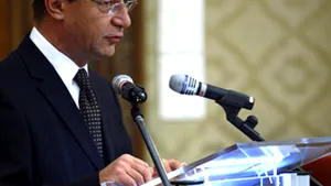 Băsescu: Schimbarea şefiei MAp creează confuzie înaintea summitului