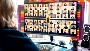 Rasism şi pornografie infantilă pe ZOOM. Ce este „Zoombombing”-ul