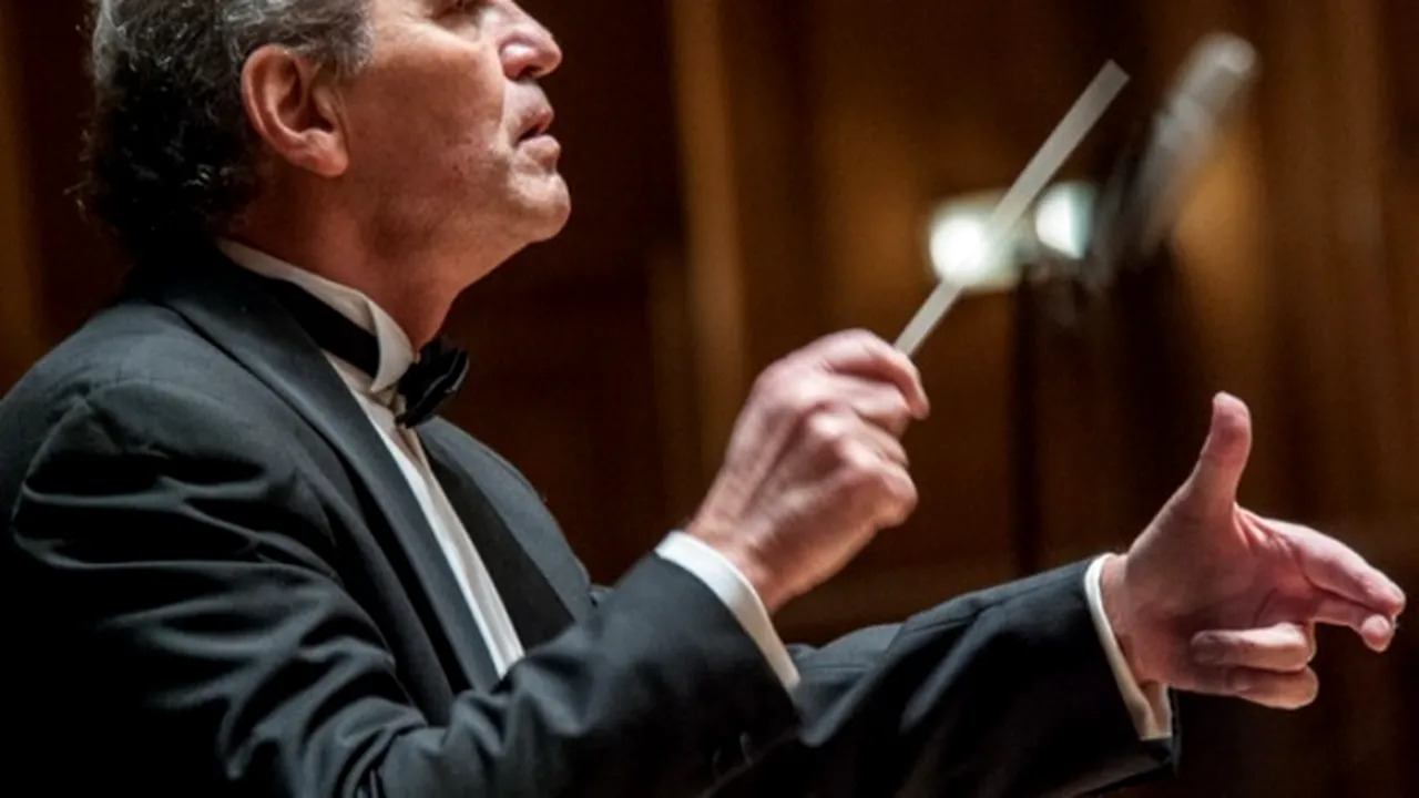 Orchestra Română de Tineret, dirijată de Cristian Mandeal, în concerte în Italia, Franţa şi Austria