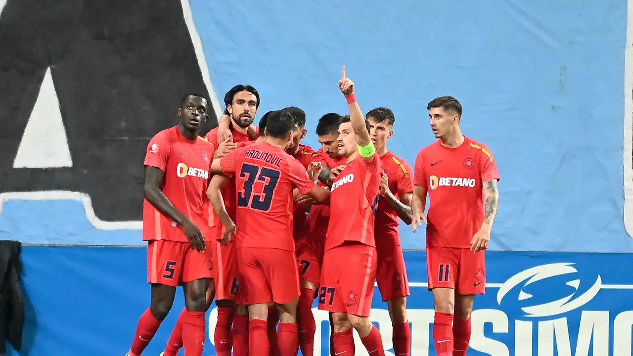 Zi plină în Superliga de fotbal. Trei partide se joacă duminică. FCSB şi echipele din Craiova în prim-plan