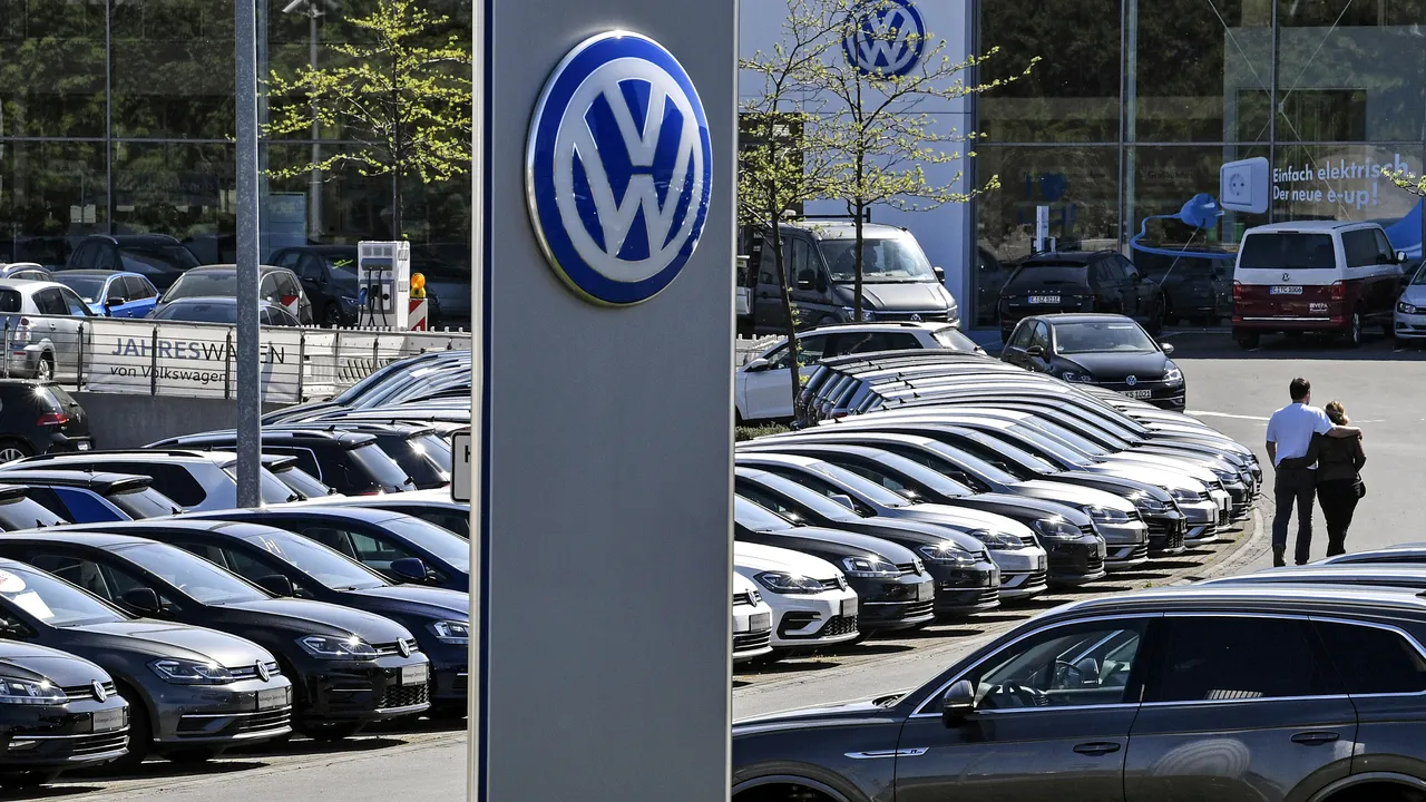 Un tribunal rus a îngheţat toate activele Volkswagen din Rusia