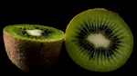Două fructe de kiwi pe zi țin dermatologul la distanță