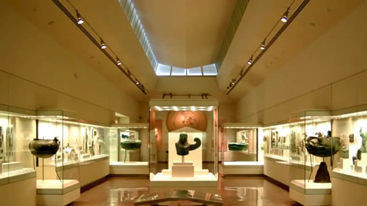 Jaf la Muzeul Olympia din Grecia. Zeci de obiecte antice, furate