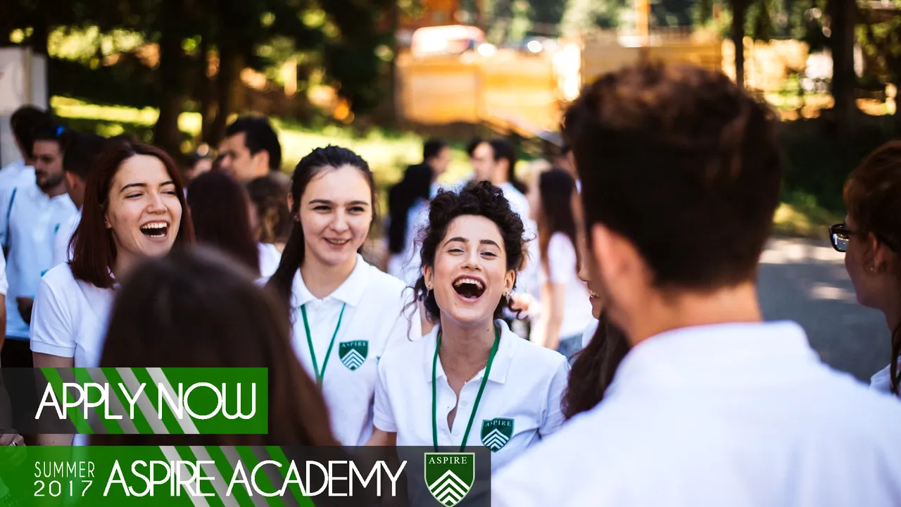 Profesori universitari de la Harvard şi Stanford, la programul de leadership Aspire Academy