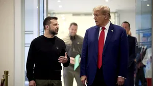 Trump şi Zelenski, posibilă întâlnire la redeschiderea Catedralei Notre Dame