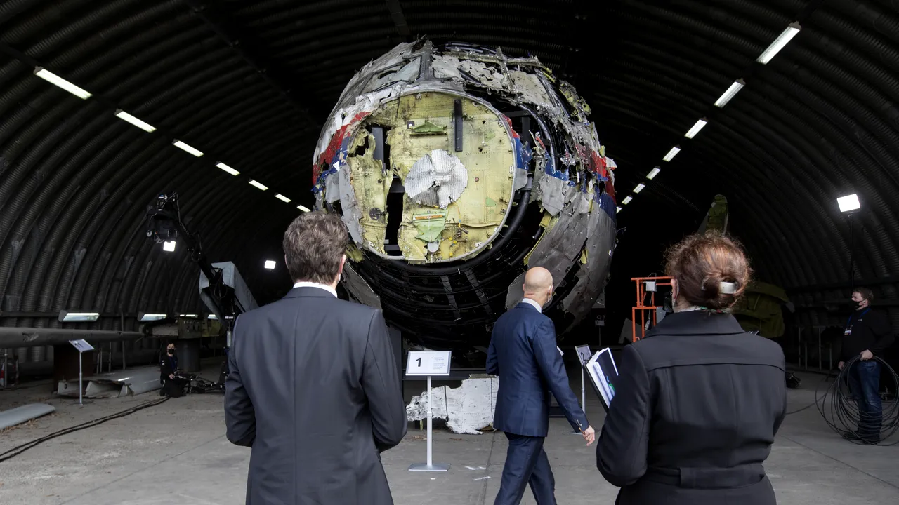 Verdictul tribunalului olandez: Doi ruşi şi un ucrainean, condamnaţi în cazul doborârii zborului 17 al Malaysia Airlines