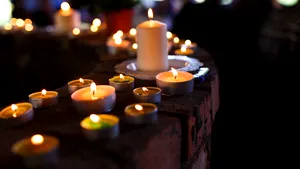 Moarte şi muzică: Care sunt cele mai solicitate CÂNTECE la înmormântările din Marea Britanie/ Pastor: Oamenii vor o combinaţie de personal şi familiar