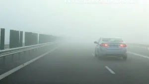 Trafic rutier îngreunat pe Autostrada Bucureşti-Ploieşti din cauza ceţii