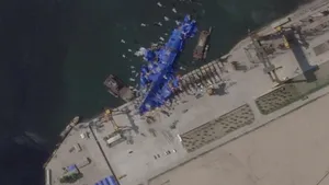 Coreea de Nord. Forfotă pe şantierul în care a avut loc lansarea ratată a unei nave de război