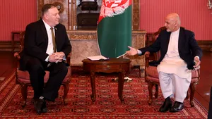 Pacea lui Trump din Afganistan se destramă. Guvernul va relua operaţiunile de ofensivă împotriva talibanilor