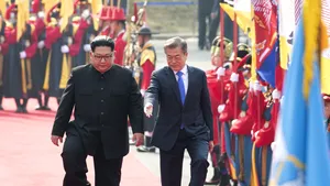 Kim Jong-Un susţine că sistemul de transport din Coreea de Nord este precar, după ce Moon Jae-In şi-a exprimat dorinţa de vizita Muntele Paektu