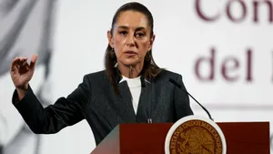 Președinta Mexicului condamnă taxele vamale americane și promite represalii