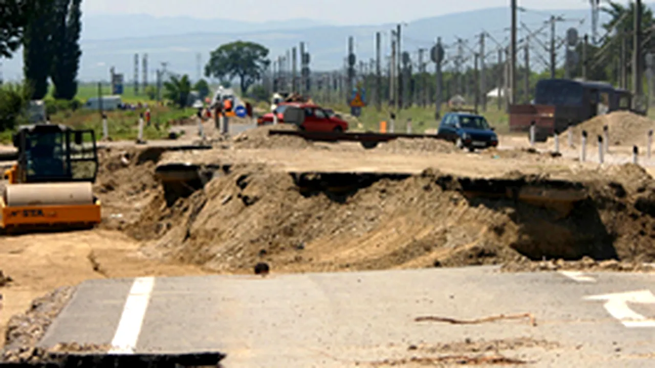 Lucrările de infrastructură, întrerupte din cauza caniculei