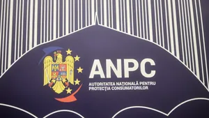 ANPC a închis două case de schimb valutar din zona Dristor