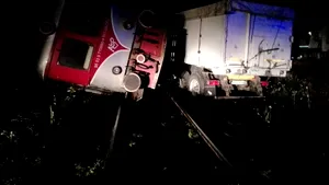 Traficul feroviar între staţiile Câineni şi Cornet, judeţul Vâlcea, a fost reluat