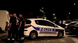 Atac armat în FRANŢA, Avignon. Cel puţin opt persoane, rănite în apropierea unei moschei 