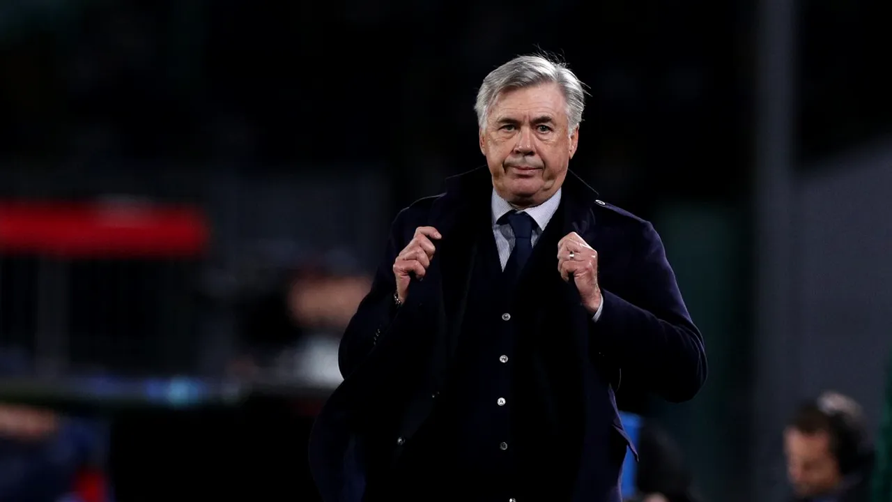 Antrenorul Carlo Ancelotti, demis de la Napoli, la doar câteva ore după o victorie în Champions League 
