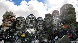 FOTO Muntele Rushmore de Cornwall. Sculptură cu liderii G7 din deşeuri electronice reciclate