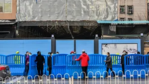 Expert OMS: COVID-19 s-ar fi putut răspândi în piaţa de fructe din Wuhan, dar originea ar putea fi şi în altă parte