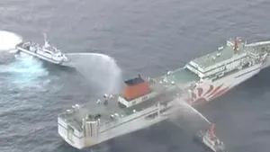 Un membru al echipajului unui feribot, dat dispărut în nordul Japoniei după izbucnirea unui incendiu - VIDEO