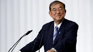 Premierul Japoniei intenţionează să se întâlnească cu Trump după prima discuţie telefonică