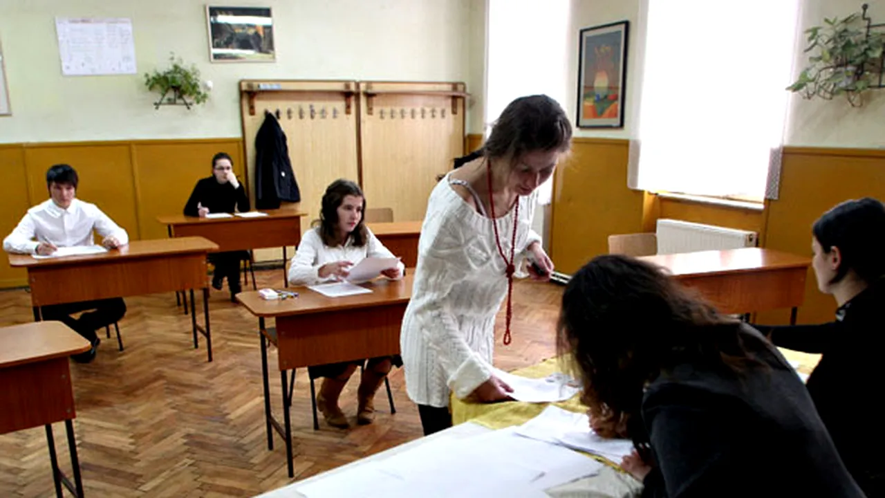 Comisia de Învăţământ a Camerei: Elevii să susţină BAC-ul la o singură limbă străină, nu la două