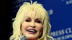 Dolly Parton vrea să moară pe scenă