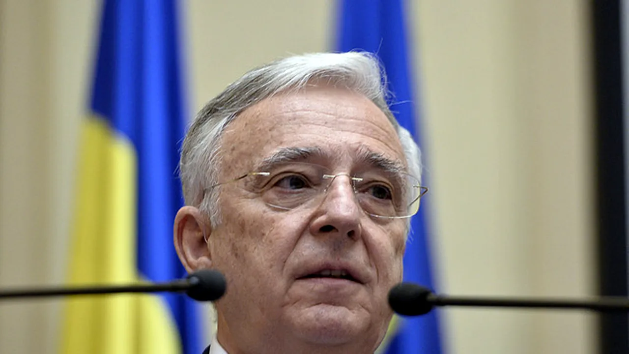 Isărescu: Pentru protecţia consumatorului la BNR, trebuie o lege şi o direcţie separată