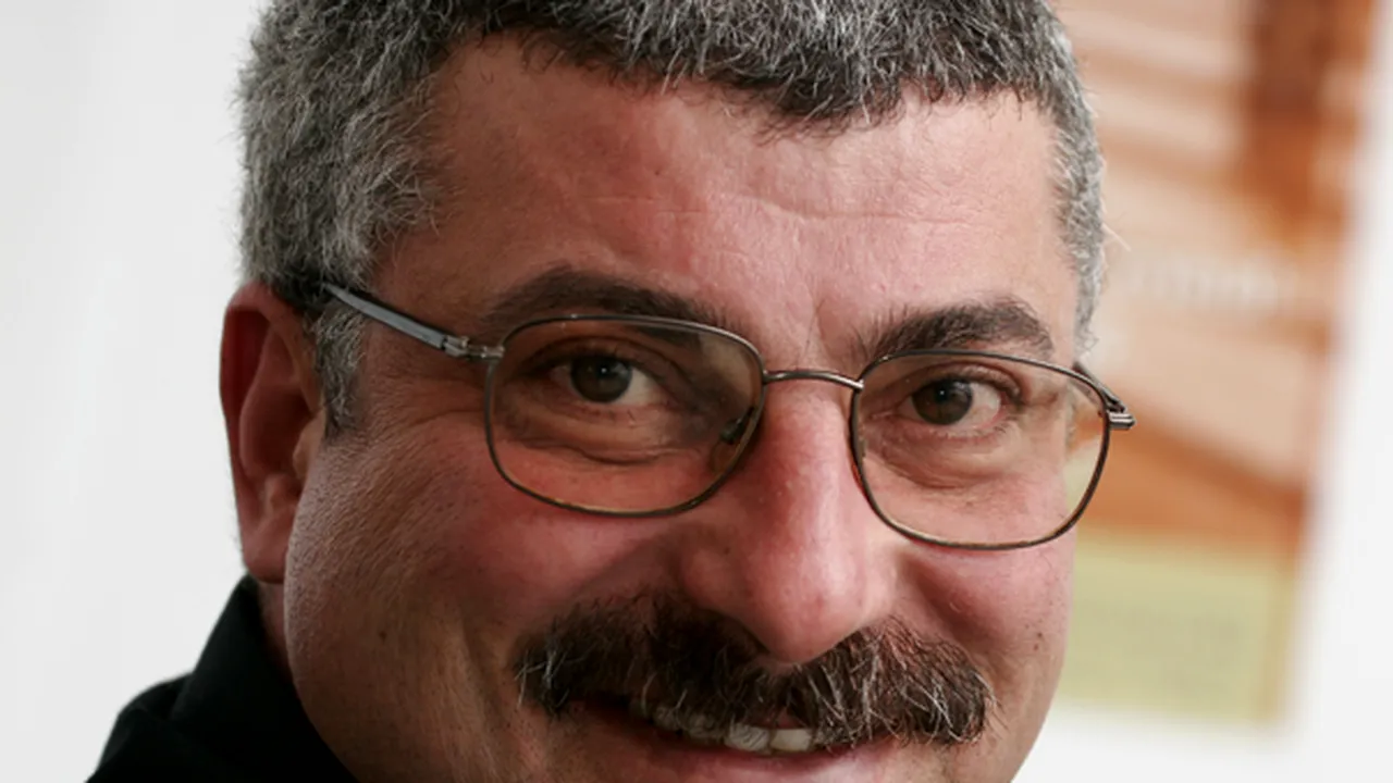 Prigoană, despre rezultatul fiului său: I-am zis să-şi ia cravata violet! El, nimic, Batman, Batman!